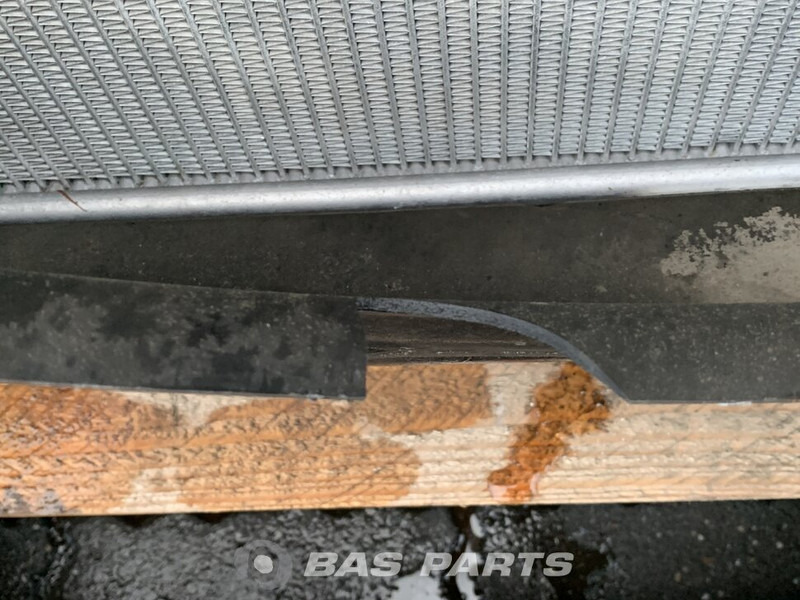 Mercedes-Benz Actros MP4 - Radiator for Truck: picture 3 Mercedes-Benz Actros MP4 - Radiator for Truck: picture 3