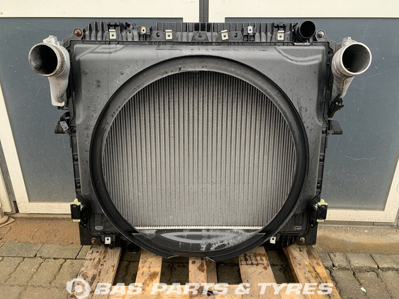 Mercedes-Benz Actros MP4 - Radiator for Truck: picture 1 Mercedes-Benz Actros MP4 - Radiator for Truck: picture 1