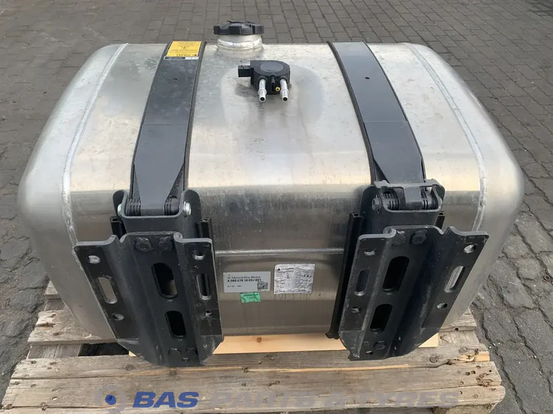 Mercedes-Benz Brandstoftank Mercedes 290 Liter A 009 542 81 18 - Fuel tank for Truck: picture 3 Mercedes-Benz Brandstoftank Mercedes 290 Liter A 009 542 81 18 - Fuel tank for Truck: picture 3