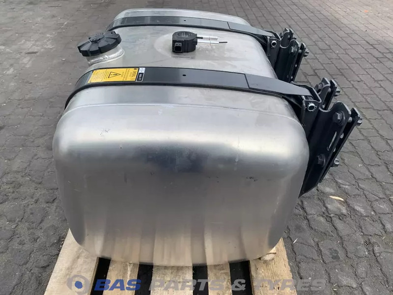 Mercedes-Benz Brandstoftank Mercedes 290 Liter A 960 470 00 04 - Fuel tank for Truck: picture 2 Mercedes-Benz Brandstoftank Mercedes 290 Liter A 960 470 00 04 - Fuel tank for Truck: picture 2