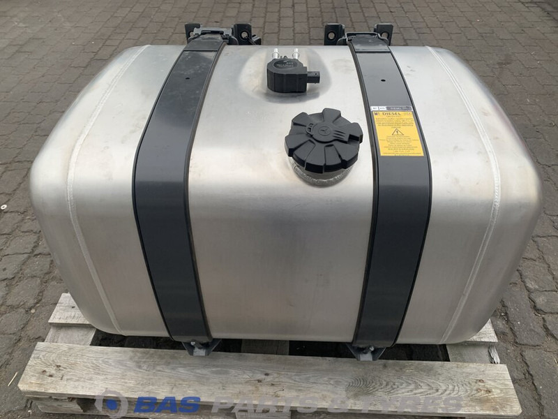 Mercedes-Benz Brandstoftank Mercedes 290 Liter A 960 470 00 04 - Fuel tank for Truck: picture 1 Mercedes-Benz Brandstoftank Mercedes 290 Liter A 960 470 00 04 - Fuel tank for Truck: picture 1