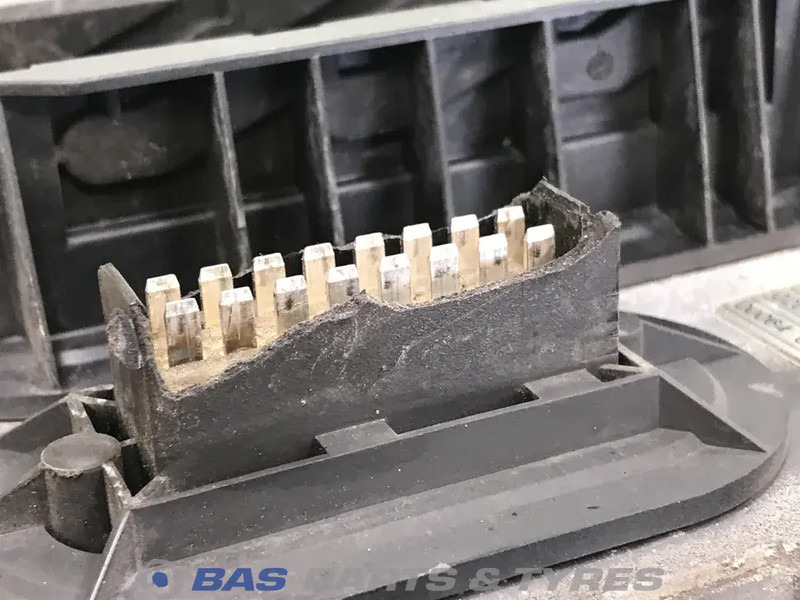 Mercedes-Benz Motormanagement ECU Mercedes A 007 446 77 40 - ECU for Truck: picture 4 Mercedes-Benz Motormanagement ECU Mercedes A 007 446 77 40 - ECU for Truck: picture 4