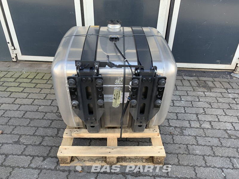 Mercedes-Benz - Fuel tank for Truck: picture 3 Mercedes-Benz - Fuel tank for Truck: picture 3