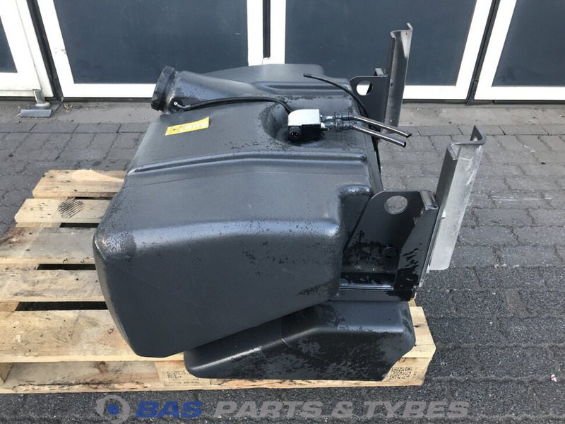 Renault  - Fuel tank for Truck: picture 1 Renault  - Fuel tank for Truck: picture 1