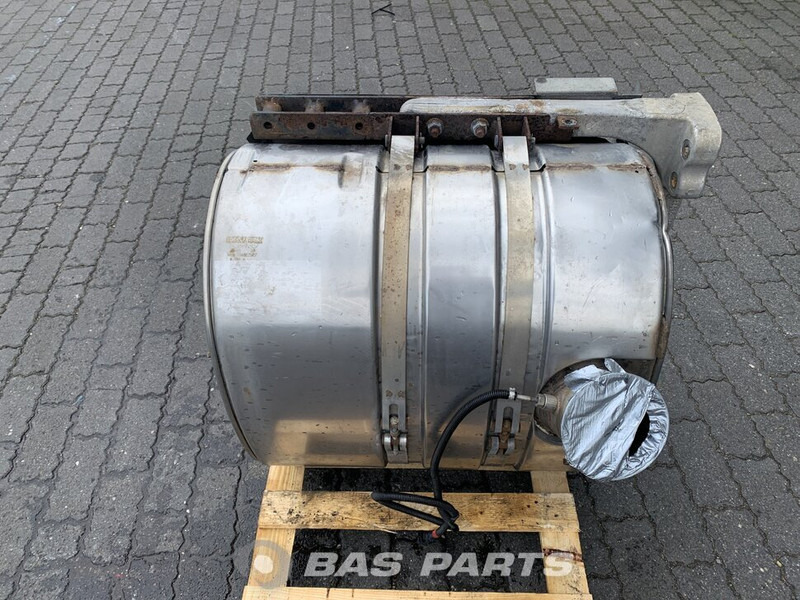 Renault - Muffler for Truck: picture 2 Renault - Muffler for Truck: picture 2