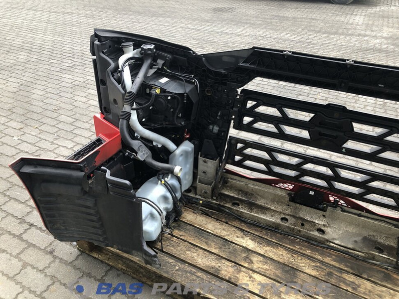 Renault T-Serie Bumper Renault 7482291437 - Bumper for Truck: picture 4 Renault T-Serie Bumper Renault 7482291437 - Bumper for Truck: picture 4