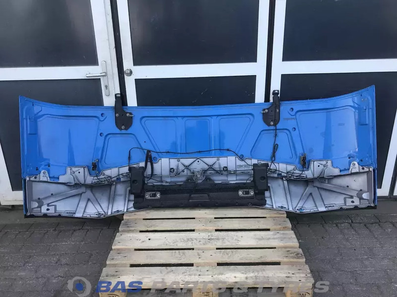 Renault T-Serie Frontpaneel Renault 7484537795 - Body and exterior for Truck: picture 4 Renault T-Serie Frontpaneel Renault 7484537795 - Body and exterior for Truck: picture 4