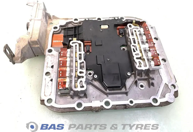 Renault Versnellingsbakdeksel Renault 7420917637 - Gearbox for Truck: picture 2 Renault Versnellingsbakdeksel Renault 7420917637 - Gearbox for Truck: picture 2