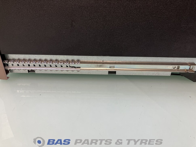 DAF XG Koelkast DAF 35 Liter 2318729 - Spare parts for Truck: picture 4 DAF XG Koelkast DAF 35 Liter 2318729 - Spare parts for Truck: picture 4