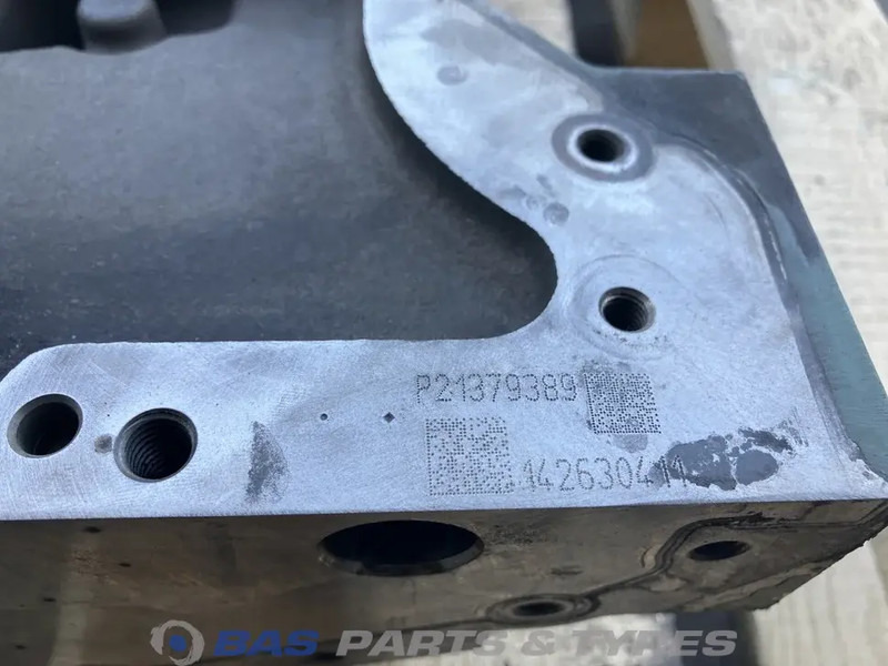 Volvo Cilinderkop Volvo D11K 370 21379389 - Cylinder block for Truck: picture 5 Volvo Cilinderkop Volvo D11K 370 21379389 - Cylinder block for Truck: picture 5