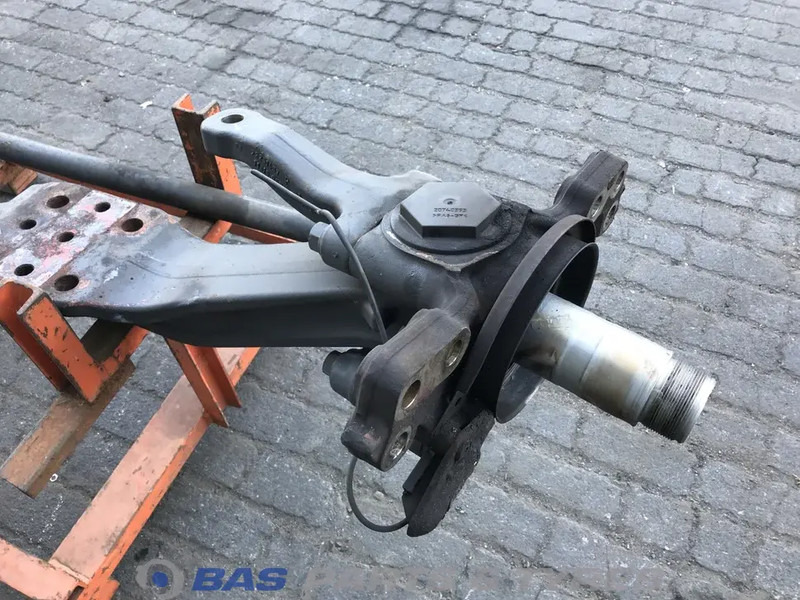Volvo FM4 - Front axle for Truck: picture 2 Volvo FM4 - Front axle for Truck: picture 2
