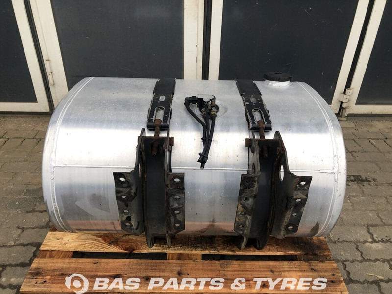 Volvo - Fuel tank for Truck: picture 3 Volvo - Fuel tank for Truck: picture 3