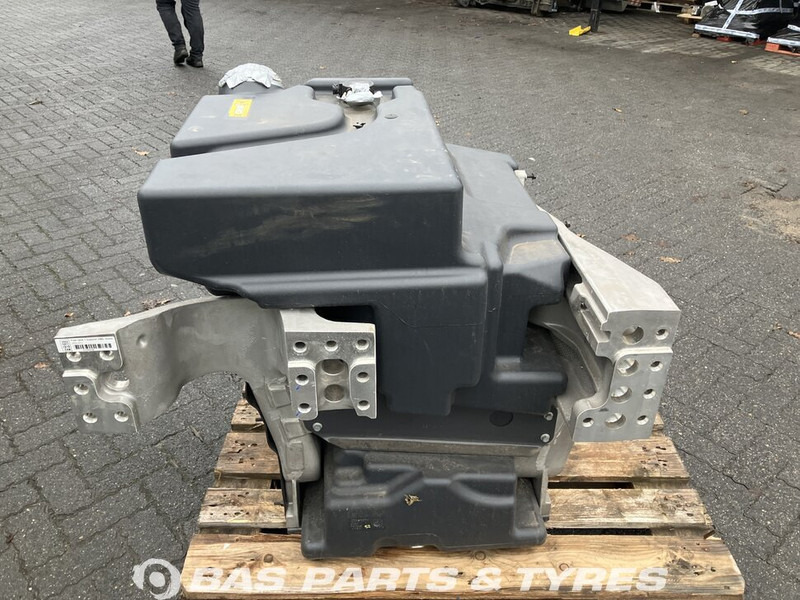 Volvo - Fuel tank for Truck: picture 3 Volvo - Fuel tank for Truck: picture 3