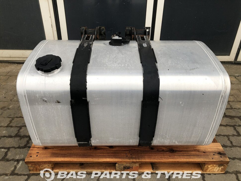Volvo - Fuel tank for Truck: picture 1 Volvo - Fuel tank for Truck: picture 1