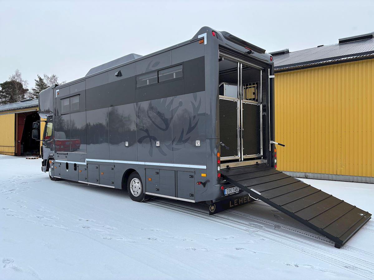DAF Lehel horsebox 210 LF - Horse truck: picture 3 DAF Lehel horsebox 210 LF - Horse truck: picture 3