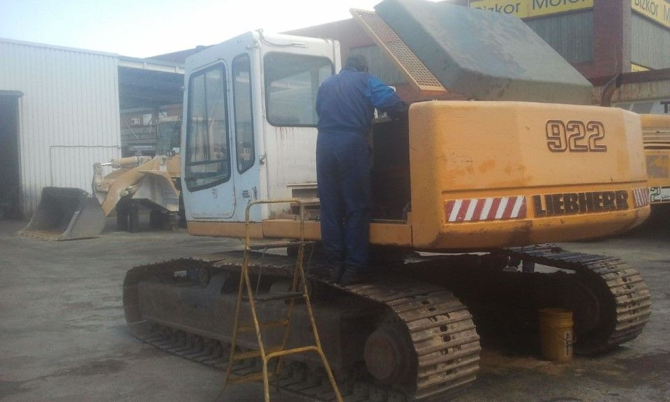 LIEBHERR R922LI S/N: 480-0240 - Crawler excavator: picture 3 LIEBHERR R922LI S/N: 480-0240 - Crawler excavator: picture 3