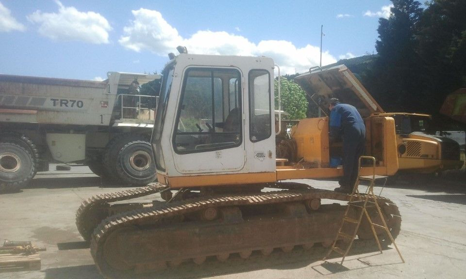 LIEBHERR R922LI S/N: 480-0240 - Crawler excavator: picture 2 LIEBHERR R922LI S/N: 480-0240 - Crawler excavator: picture 2