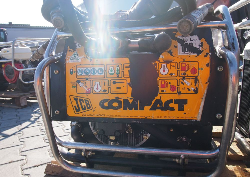 Młot hydraulczny wyburzeniowy JCB COMPACT 2010 Agregat hydrauliczny do młota wyburzeniowego JCB - Construction equipment: picture 3 Młot hydraulczny wyburzeniowy JCB COMPACT 2010 Agregat hydrauliczny do młota wyburzeniowego JCB - Construction equipment: picture 3