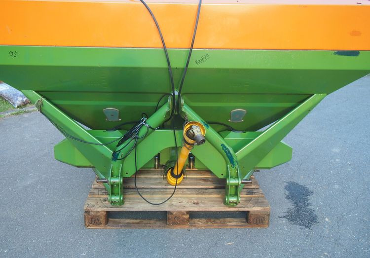 Rozsiewacz nawozów Amazone ZU-A1801 18m Rozsiewacz nawozów Amazone - Fertilizer spreader: picture 3 Rozsiewacz nawozów Amazone ZU-A1801 18m Rozsiewacz nawozów Amazone - Fertilizer spreader: picture 3