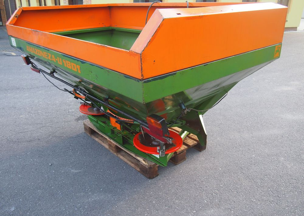 Rozsiewacz nawozów Amazone ZU-A1801 18m Rozsiewacz nawozów Amazone - Fertilizer spreader: picture 1 Rozsiewacz nawozów Amazone ZU-A1801 18m Rozsiewacz nawozów Amazone - Fertilizer spreader: picture 1