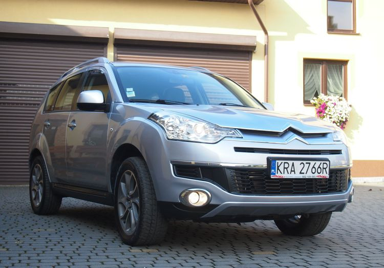 Samochód Citroen C-Crosser 2.2 HDI 2010 Samochód osobowy SUW 4x4 - Car: picture 5 Samochód Citroen C-Crosser 2.2 HDI 2010 Samochód osobowy SUW 4x4 - Car: picture 5