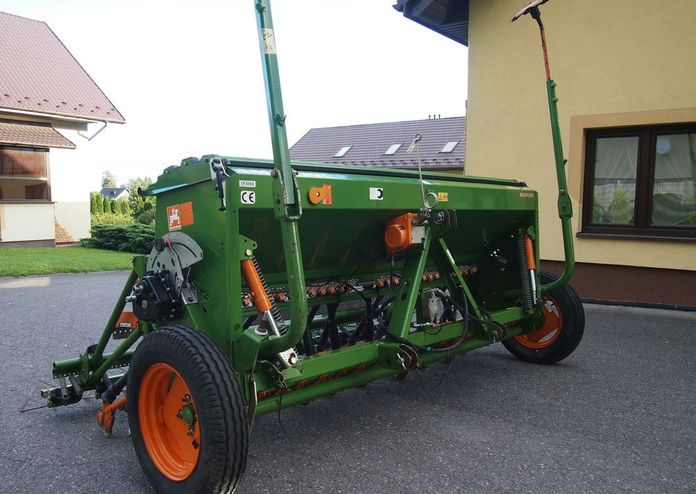 Siewnik Amazone D9 -30 2007 Siewnik Amazone - Seed drill: picture 4 Siewnik Amazone D9 -30 2007 Siewnik Amazone - Seed drill: picture 4