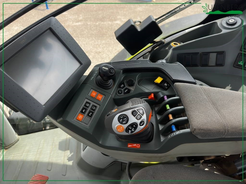 Farm tractor Claas Axion 950 Cmatic: picture 11 Farm tractor Claas Axion 950 Cmatic: picture 11