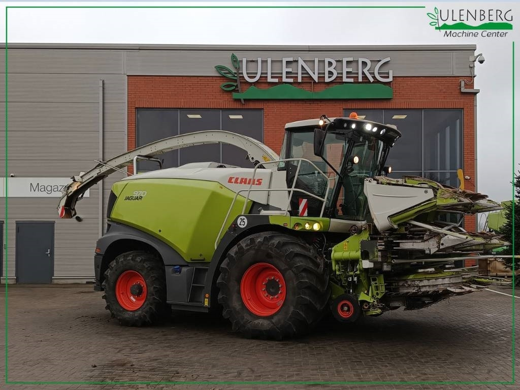 Claas JAGUAR 970 +ORBIS 900 - Forage harvester: picture 5 Claas JAGUAR 970 +ORBIS 900 - Forage harvester: picture 5