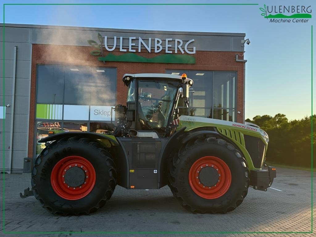 Farm tractor Claas Xerion 5000 VC: picture 8