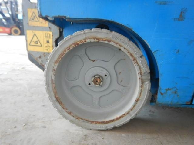 Scissor lift Genie GS2032: picture 12