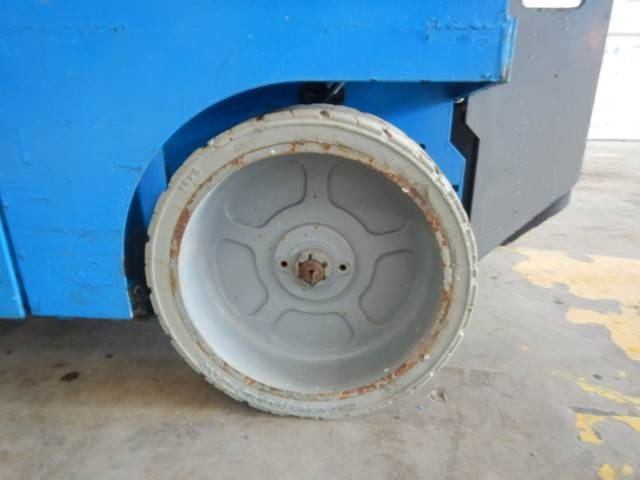 Genie GS2032 - Scissor lift: picture 3 Genie GS2032 - Scissor lift: picture 3