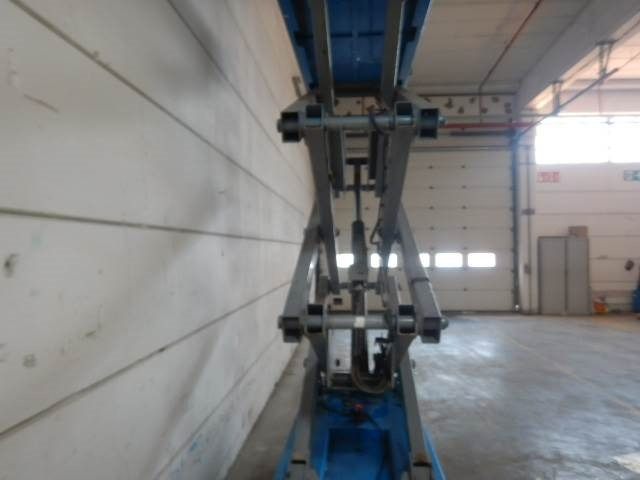 Scissor lift Genie GS2032: picture 8