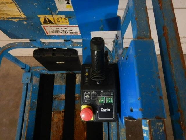Scissor lift Genie GS2032: picture 9