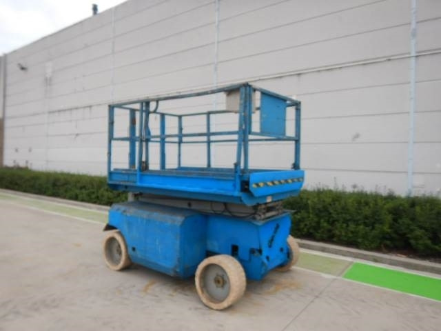 Genie GS3268DC - Scissor lift: picture 2 Genie GS3268DC - Scissor lift: picture 2