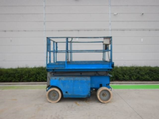 Genie GS3268DC - Scissor lift: picture 1 Genie GS3268DC - Scissor lift: picture 1