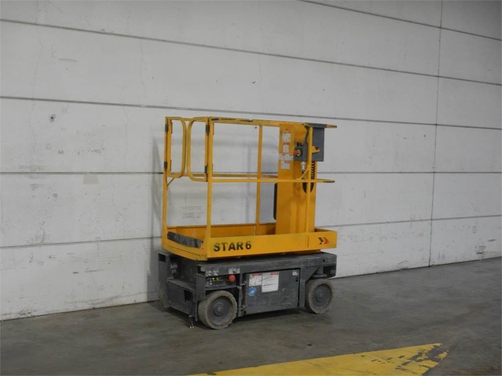 Haulotte STAR 6 - Vertical mast lift: picture 3 Haulotte STAR 6 - Vertical mast lift: picture 3