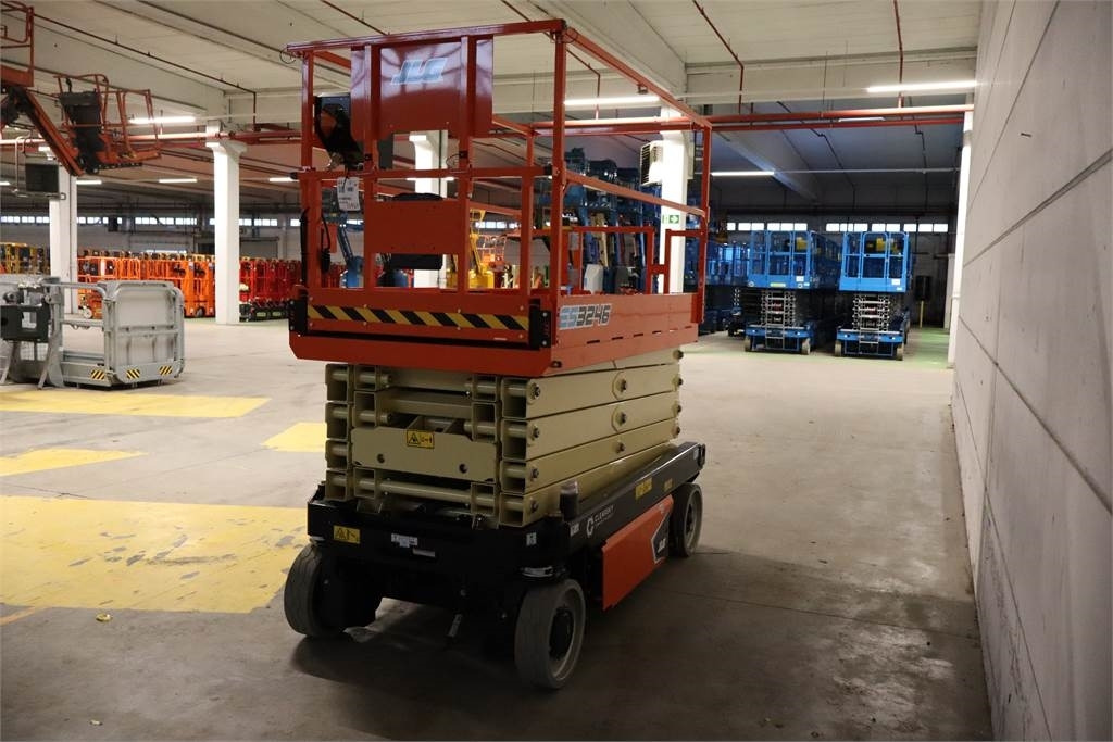 JLG 3246ES - Scissor lift: picture 4 JLG 3246ES - Scissor lift: picture 4