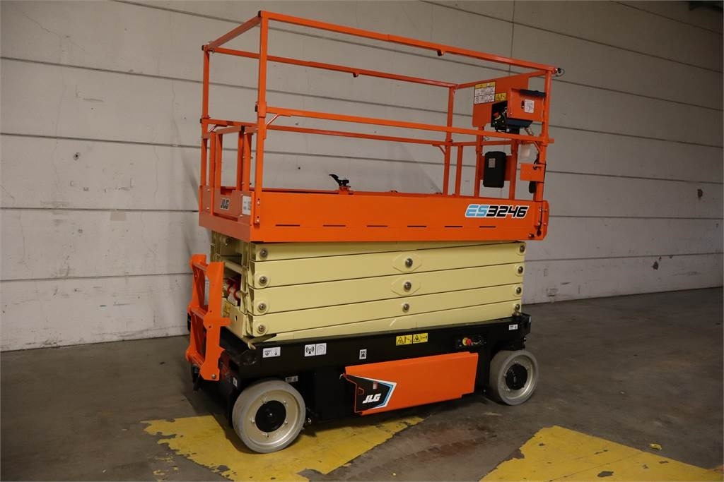 JLG 3246ES - Scissor lift: picture 2 JLG 3246ES - Scissor lift: picture 2