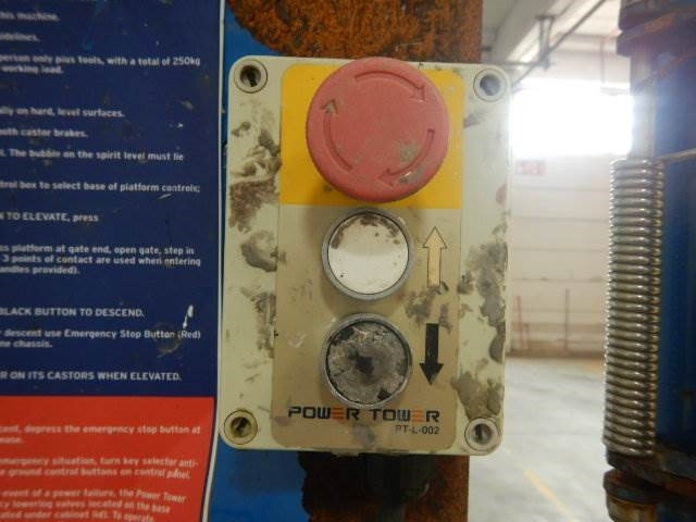 Vertical mast lift JLG Power Tower: picture 9
