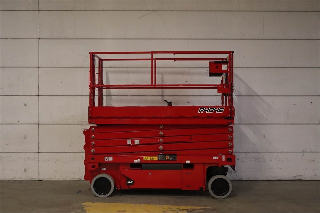 JLG R4045 - Scissor lift: picture 1 JLG R4045 - Scissor lift: picture 1