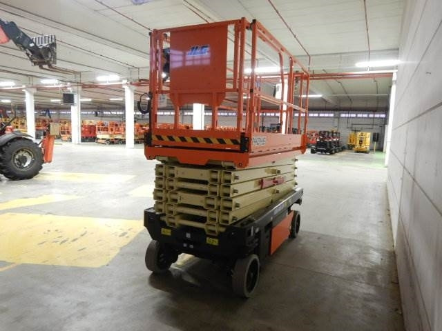 JLG R4045 - Scissor lift: picture 4 JLG R4045 - Scissor lift: picture 4