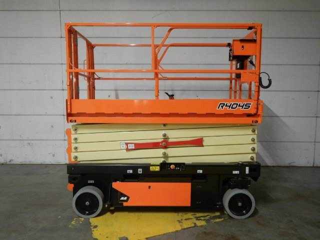 JLG R4045 - Scissor lift: picture 1 JLG R4045 - Scissor lift: picture 1