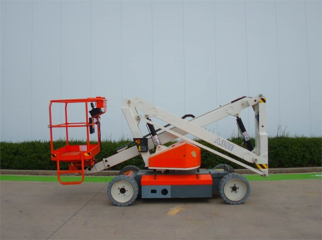Snorkel A38E - Articulated boom: picture 1 Snorkel A38E - Articulated boom: picture 1