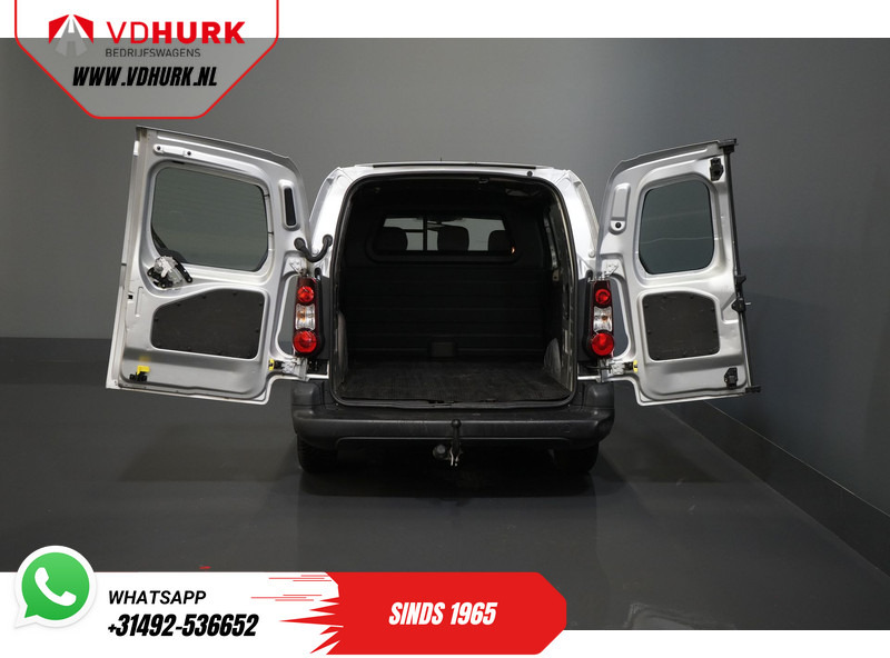 Citroën Berlingo 1.6 HDI 90 pk (XL) L2 EXPORT ONLY 3 Pers./ NL-auto/ Navi/ Airco/ Trekhaak - Small van: picture 5 Citroën Berlingo 1.6 HDI 90 pk (XL) L2 EXPORT ONLY 3 Pers./ NL-auto/ Navi/ Airco/ Trekhaak - Small van: picture 5