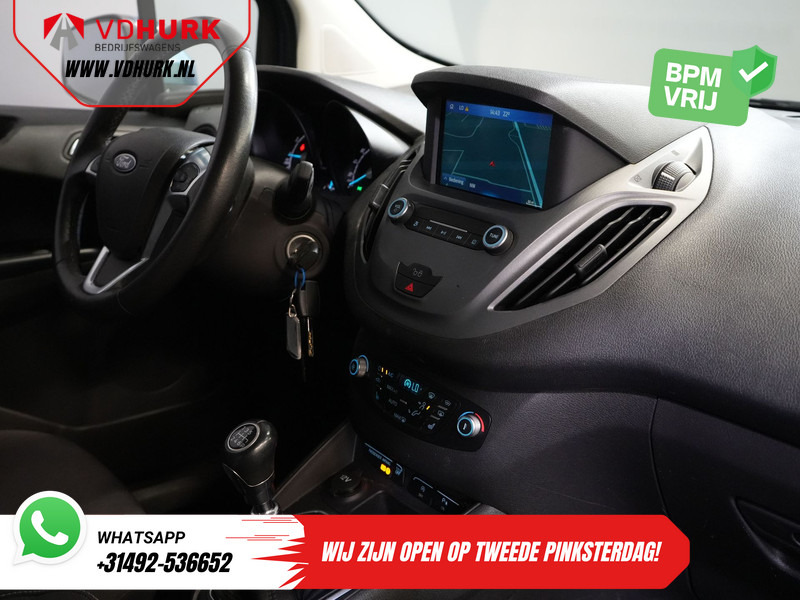 Ford Transit Courier 1.0 EcoBoost BENZINE BPM VRIJ! Dealer Onderhouden/ NL Auto/ Carplay/ Climate/ Cruise/ Stoelverw./ Trekhaak/ LMV - Small van: picture 3 Ford Transit Courier 1.0 EcoBoost BENZINE BPM VRIJ! Dealer Onderhouden/ NL Auto/ Carplay/ Climate/ Cruise/ Stoelverw./ Trekhaak/ LMV - Small van: picture 3