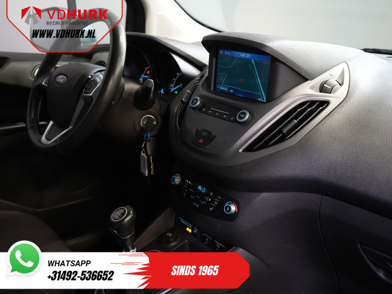 Ford Transit Courier 1.0 EcoBoost BENZINE BPM VRIJ! Dealer Onderhouden/ NL Auto/ Carplay/ Climate/ Cruise/ Stoelverw./ Trekhaak/ LMV - Small van: picture 1 Ford Transit Courier 1.0 EcoBoost BENZINE BPM VRIJ! Dealer Onderhouden/ NL Auto/ Carplay/ Climate/ Cruise/ Stoelverw./ Trekhaak/ LMV - Small van: picture 1