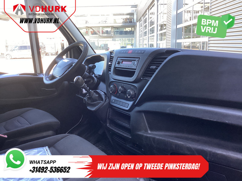 Iveco Daily 35C13V 2.3 L2H2 EXPORT ONLY Dubbel lucht/ 3.5t Trekverm./ Airco/ 3 Persoons/ Gev. Stoel/ Trekhaak - Panel van: picture 3 Iveco Daily 35C13V 2.3 L2H2 EXPORT ONLY Dubbel lucht/ 3.5t Trekverm./ Airco/ 3 Persoons/ Gev. Stoel/ Trekhaak - Panel van: picture 3