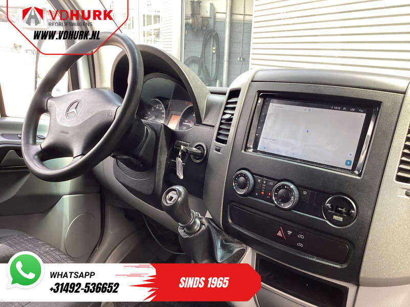 Mercedes-Benz Sprinter 313 2.2 CDI L3H2 EXPORT ONLY Airco/ Cruise/ Camera/ Carplay/ Trekhaak - Panel van: picture 3 Mercedes-Benz Sprinter 313 2.2 CDI L3H2 EXPORT ONLY Airco/ Cruise/ Camera/ Carplay/ Trekhaak - Panel van: picture 3