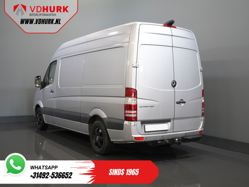 Mercedes-Benz Sprinter 319 3.0 V6 CDI Aut. L2H2 E6 BPM VRIJ! LAGE KM!/ 3.5t Trekvermogen/ Xenon/ LMV/ Cruise/ Stoelverw./ Camera/ Airco - Panel van: picture 2 Mercedes-Benz Sprinter 319 3.0 V6 CDI Aut. L2H2 E6 BPM VRIJ! LAGE KM!/ 3.5t Trekvermogen/ Xenon/ LMV/ Cruise/ Stoelverw./ Camera/ Airco - Panel van: picture 2