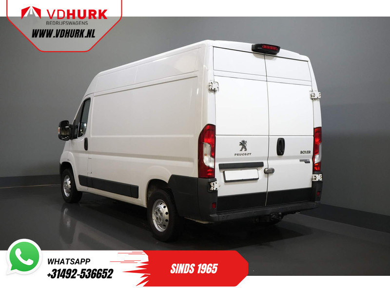 Peugeot Boxer 2.2 HDi 140 pk L2H2 270Gr. Deuren/ 2.5t Trekverm./ Camera/ PDC// Trekhaak/ Airco - Small van: picture 2 Peugeot Boxer 2.2 HDi 140 pk L2H2 270Gr. Deuren/ 2.5t Trekverm./ Camera/ PDC// Trekhaak/ Airco - Small van: picture 2